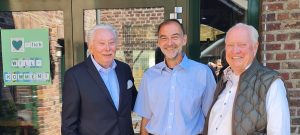 2025 Spende Stammtisch 1853_20.06. Dieter Baumhoff übergibt Spende an das BFZ